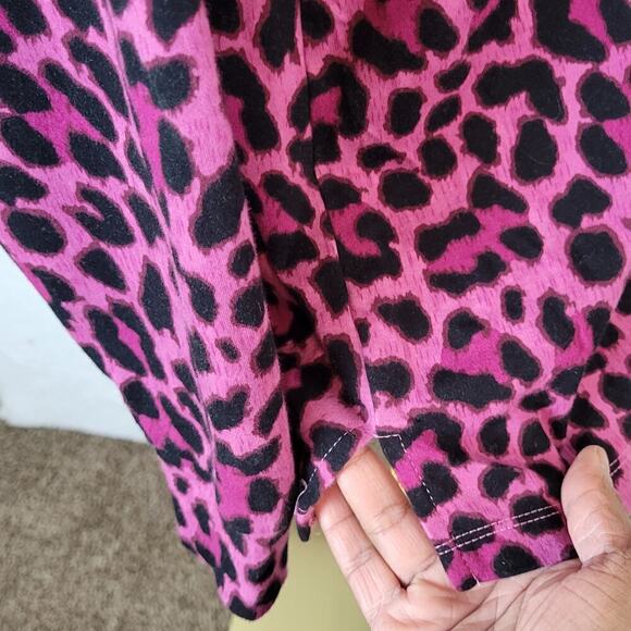 Quacker Factory Womens Cheetah Animal Print Top Sz L Studded Pink Y2k Girly - Picture 6 of 10